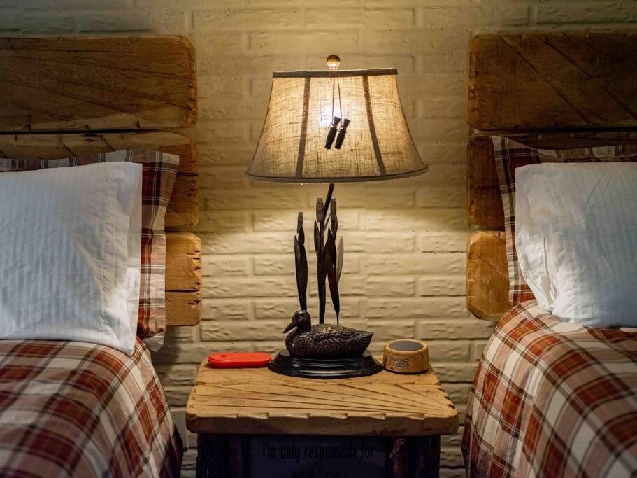 יוריקה ספרינגס Stonegate Lodge 2 Queen Beds Wifi 50In Roku Tv Salt Water Pool Room #105 מראה חיצוני תמונה