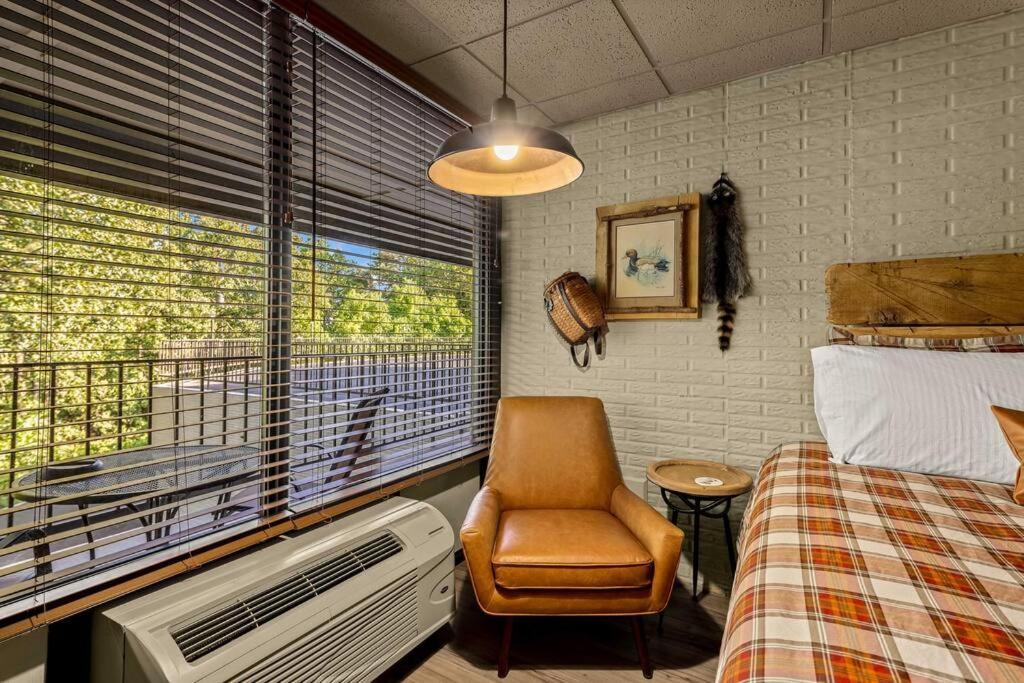 יוריקה ספרינגס Stonegate Lodge 2 Queen Beds Wifi 50In Roku Tv Salt Water Pool Room #105 מראה חיצוני תמונה